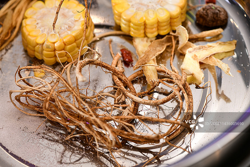 火锅底料里的中药配方 五指毛桃图片素材