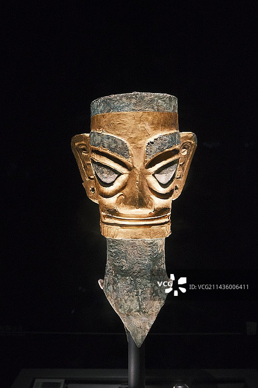 中国德阳广汉三星堆金面具图片素材