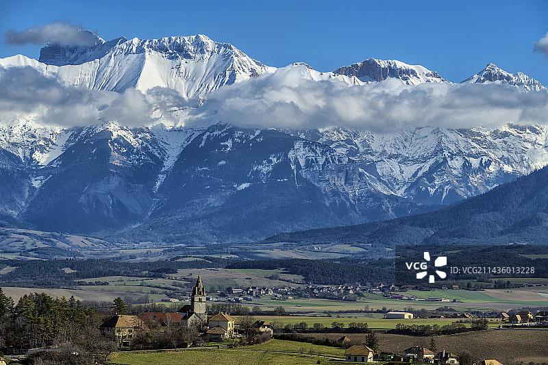 冬季的奥比欧地块和特里夫斯地区，法国伊泽尔省佩尔西和莫内斯蒂耶德佩尔西地区图片素材