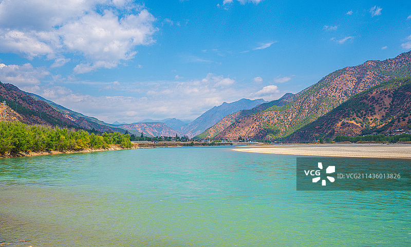 长江第一湾图片素材