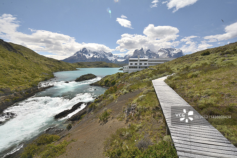 百内国家公园萨尔托奇科酒店建筑群，智利图片素材