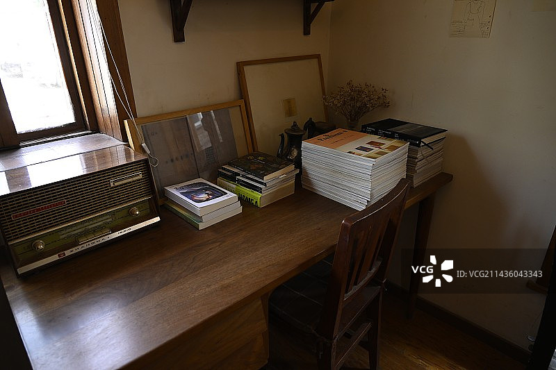 复古/室内餐饮空间咖啡馆 餐具咖啡器具咖啡馆特写图片素材