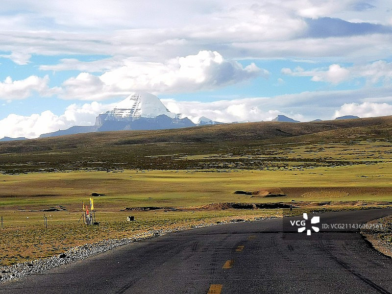 冈仁波齐雪山图片素材