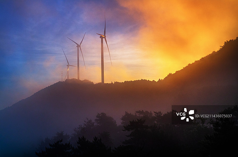 清明尖1314霞光图片素材