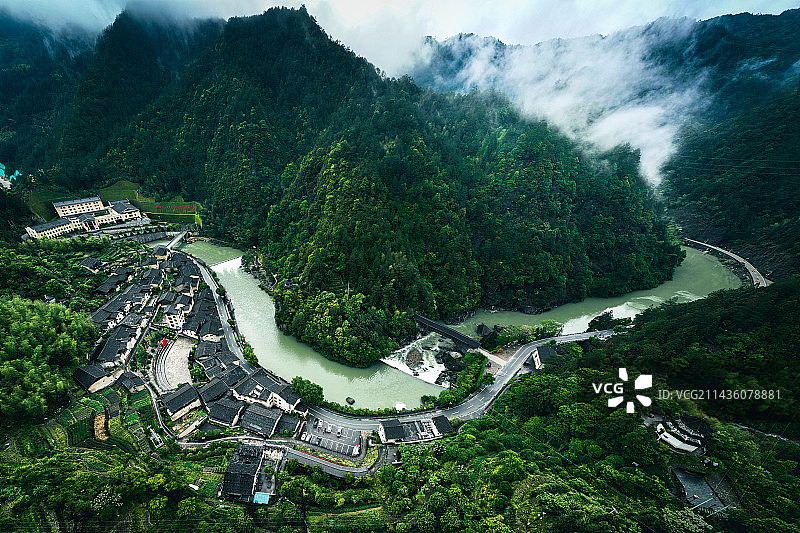 雨后的下党乡图片素材