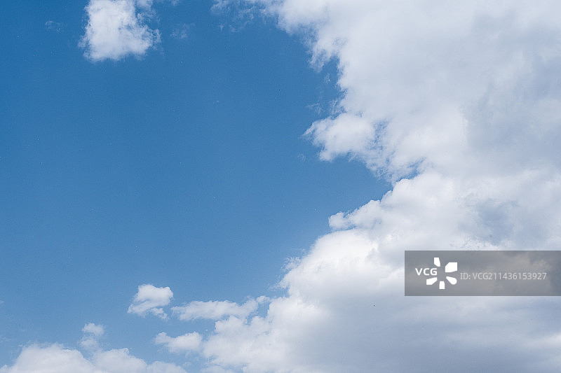 蓝天白云流云背景素材图片素材