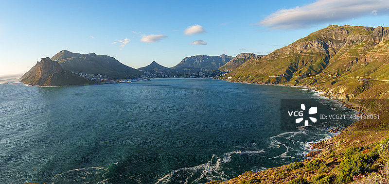从查普曼峰 Drive 观景点眺望豪特湾，南非开普敦图片素材
