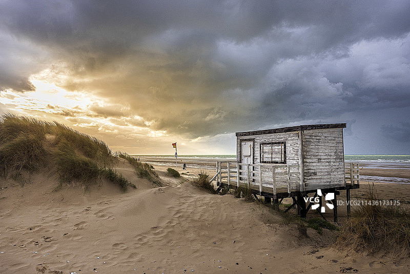 法国奥帕尔海岸桑加特布莱里奥滨海小木屋图片素材
