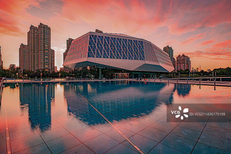 被染色的哈尔滨音乐厅图片素材