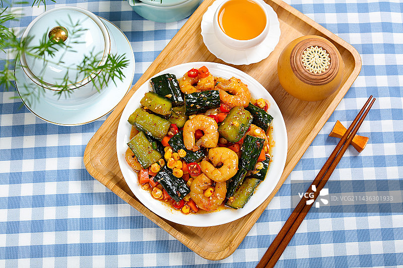 开胃爽口凉菜凉拌虾仁黄瓜图片素材