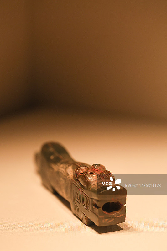 妇好墓出土玉虎图片素材