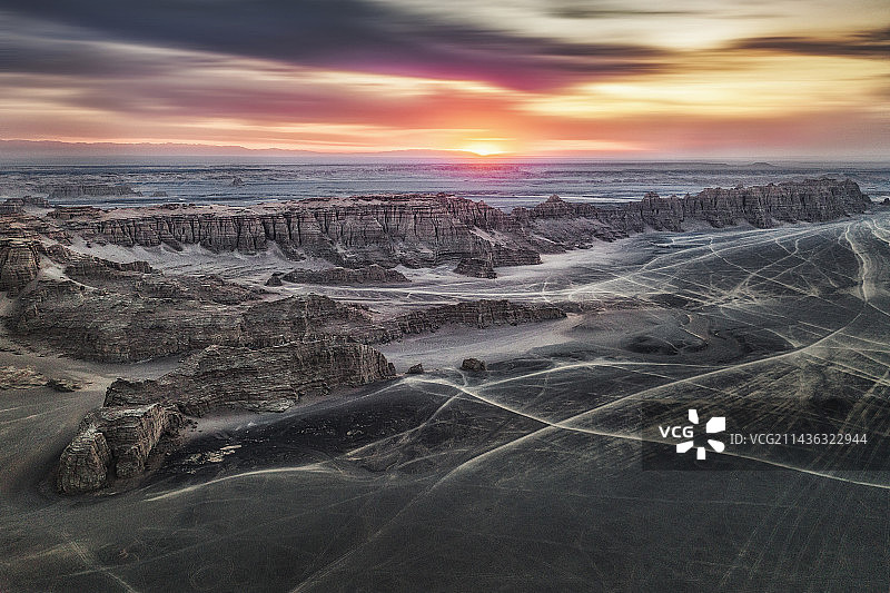 哈密大海道魔鬼城风蚀雅丹地貌图片素材