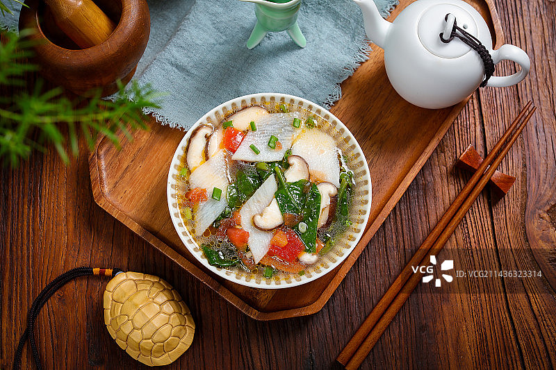 营养美味家常汤菜美食山药香菇汤图片素材