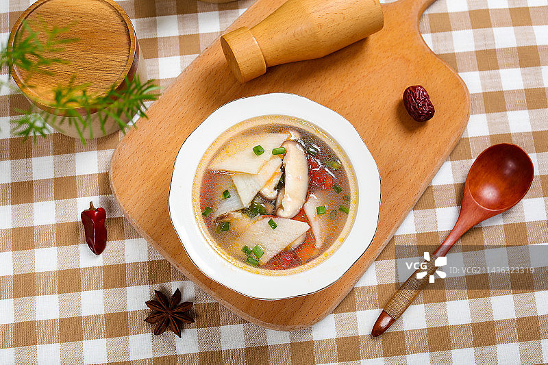 营养美味家常汤菜美食山药香菇汤图片素材