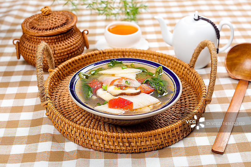 特色农家菜蔬菜香菇淮山药汤图片素材