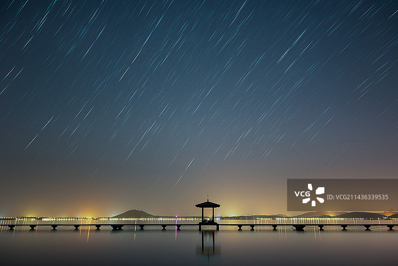 东湖星迹图片素材