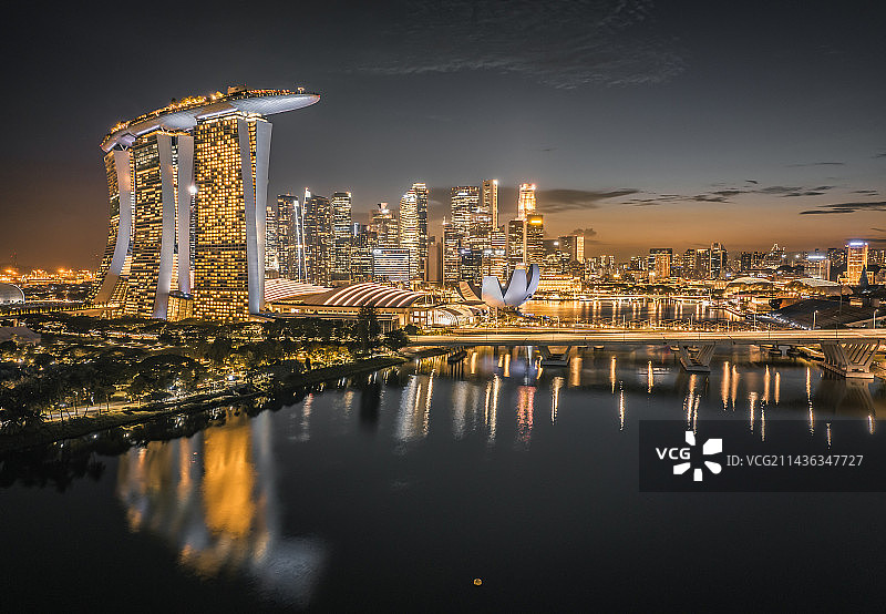 新加坡滨海湾夜景航拍图片素材
