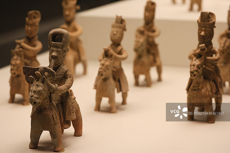 西晋陶俑图片素材
