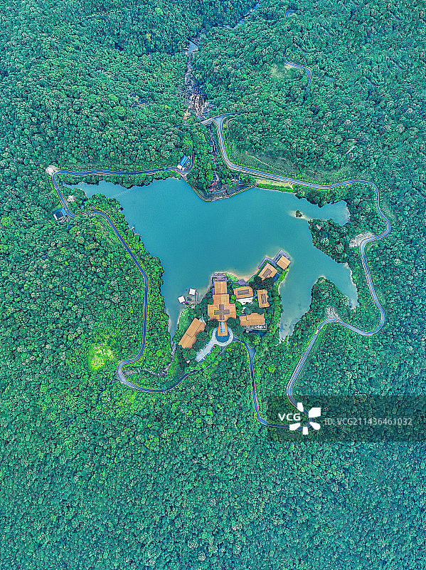罗浮山山顶的航拍全景图片素材