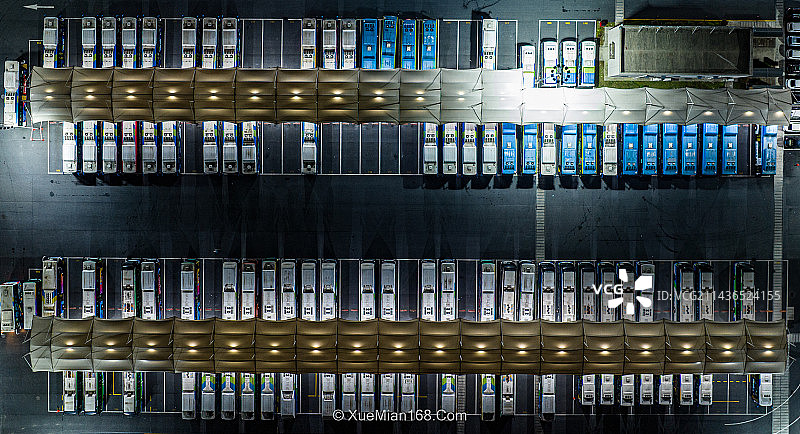 公交停车场图片素材