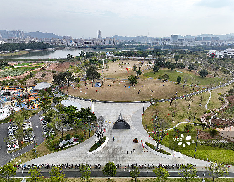广东省深圳市光明区明湖城市公园后底坑水库石围公园航拍图片素材