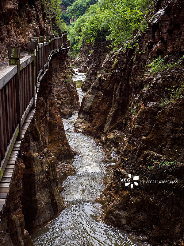 河南省洛阳市新安县青要山景区 风景 溪流 激流图片素材