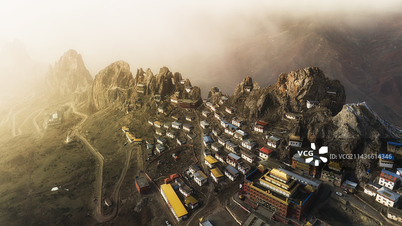 孜珠寺日落图片素材