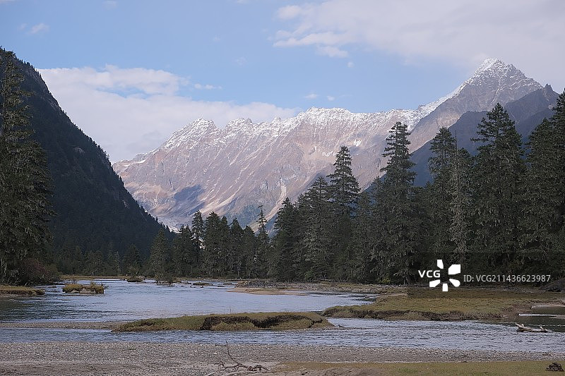西藏林芝新措图片素材