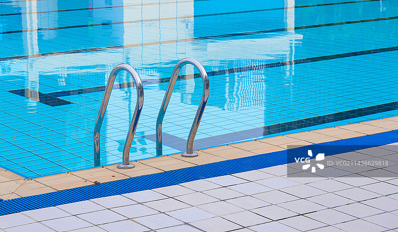游泳池图片素材