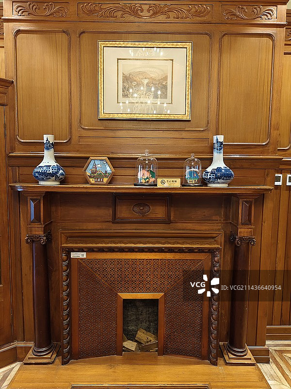 上海马勒别墅壁龛壁炉及陶瓷花瓶装饰品图片素材