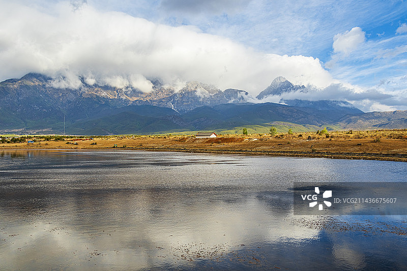 云南丽江东巴谷玉龙雪山自然风光图片素材