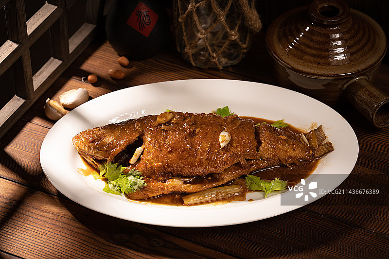 中式传统美食红烧鲤鱼图片素材