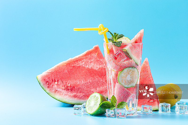 西瓜气泡水饮料饮品图片素材