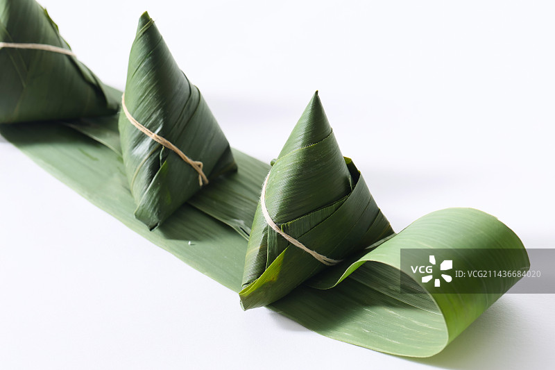 端午节粽子白底图影棚拍摄图片素材