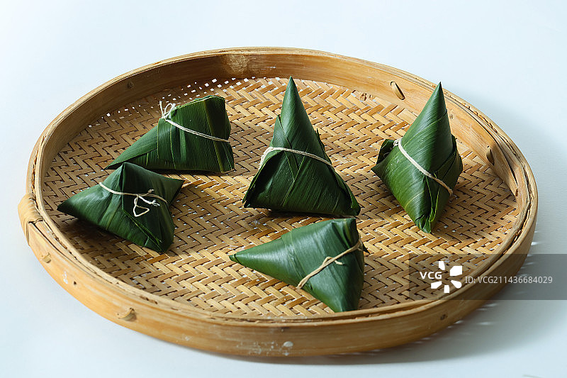 端午节粽子白底图影棚拍摄图片素材
