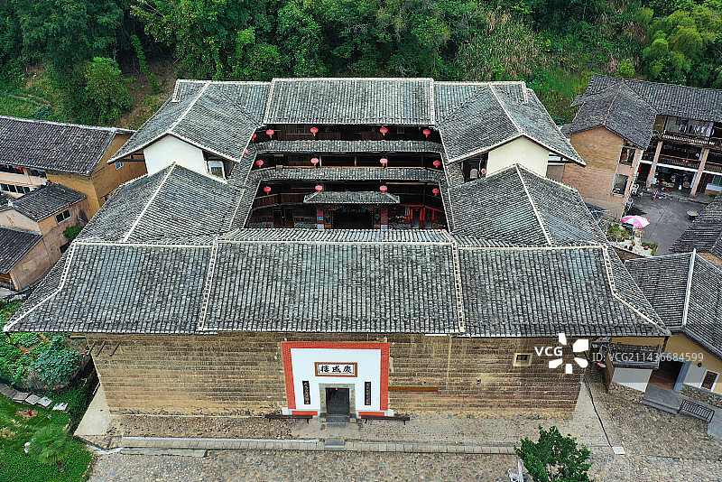 福建省龙岩市福建土楼永定景区洪坑土楼群振成楼航拍图片素材