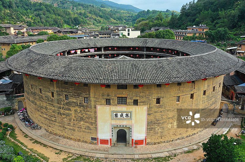 福建省龙岩市福建土楼永定景区洪坑土楼群振成楼航拍图片素材