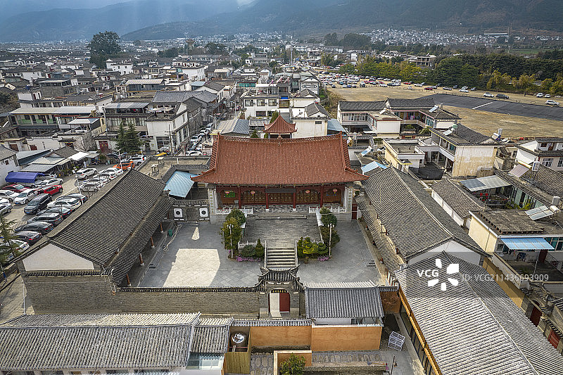 航拍云南省大理市洱海喜洲古镇图片素材