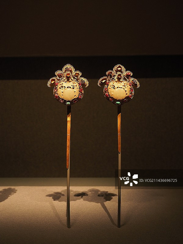 青铜器、漆器、金器--湖北省博图片素材