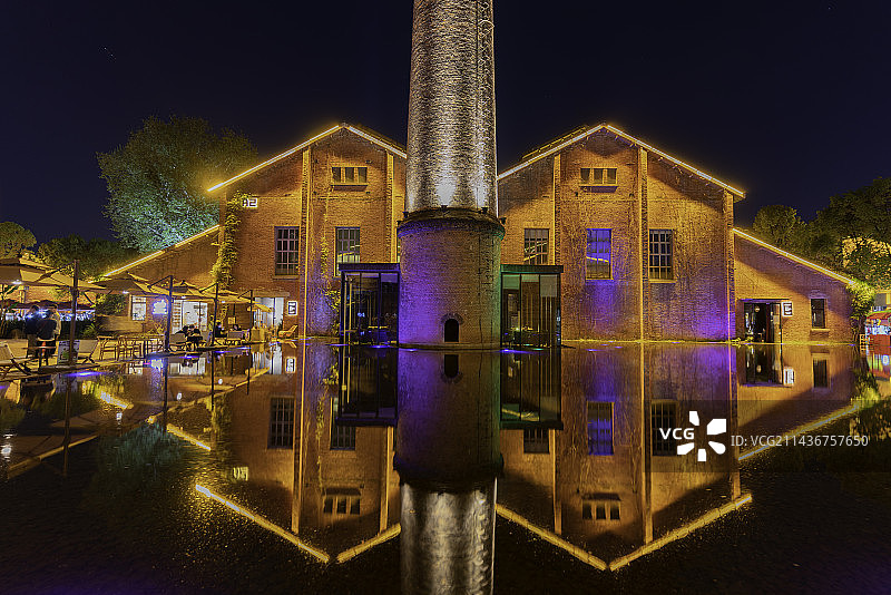 景德镇陶溪川夜景，陶溪川文创夜市图片素材