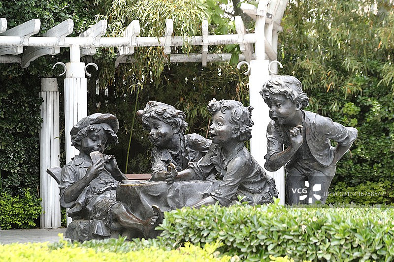 天津街头雕塑图片素材