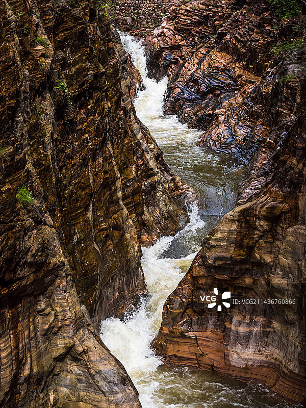 河南省洛阳市新安县青要山旅游风景区 溪流 峡谷图片素材