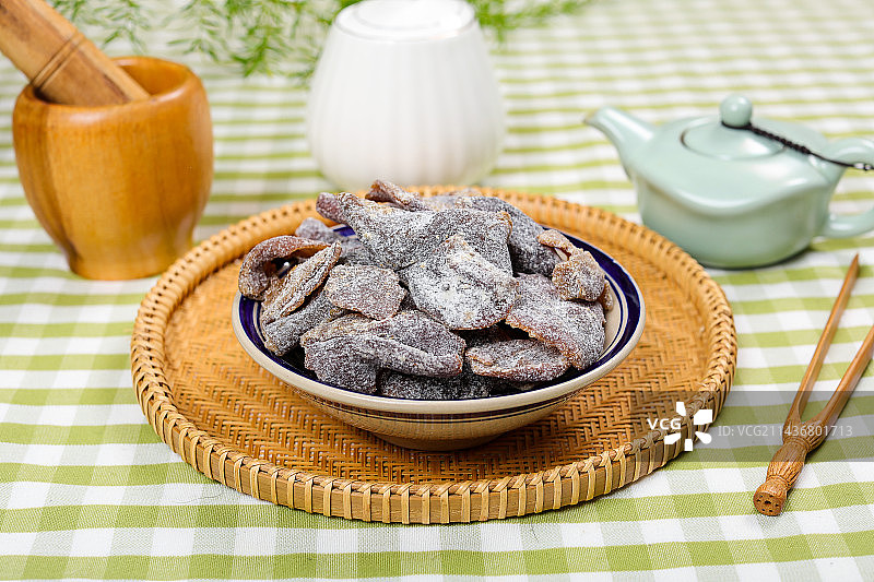 止咳化痰特色小吃盐津老陈皮图片素材