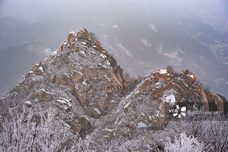 冬天雪后的北京昌平铁壁银山图片素材
