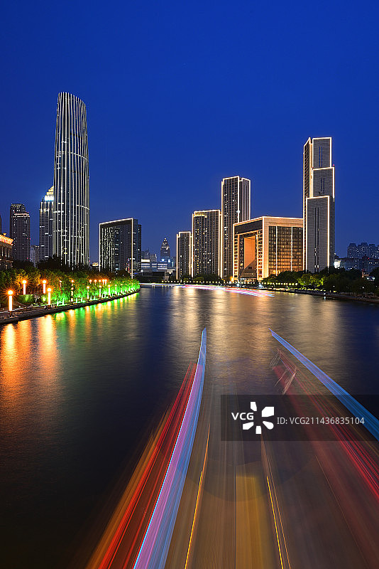 天津海河畔城市夜景风光图片素材