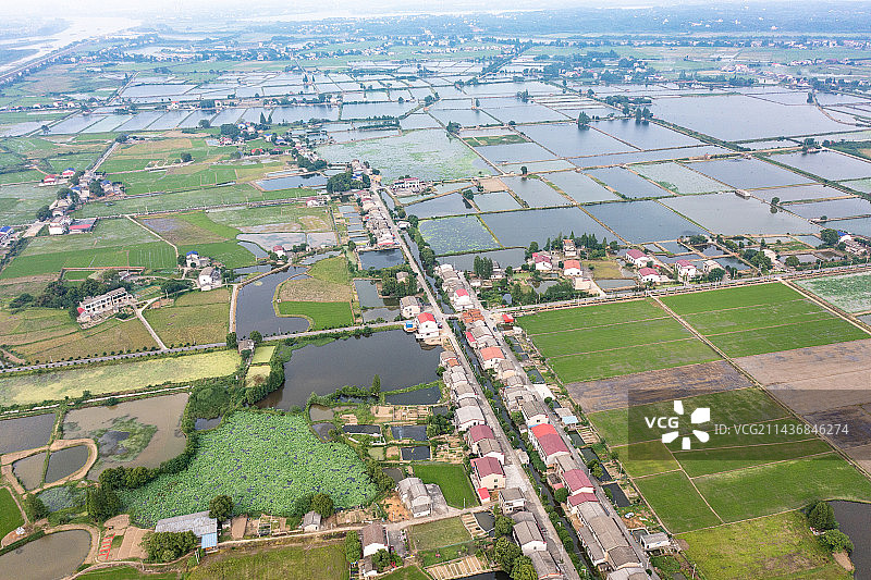 航拍湖南岳阳市湘阴县田野风光和湘江图片素材