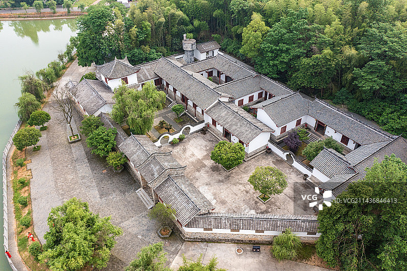 航拍湖南岳阳湘阴县樟树港镇柳庄左宗棠故居图片素材