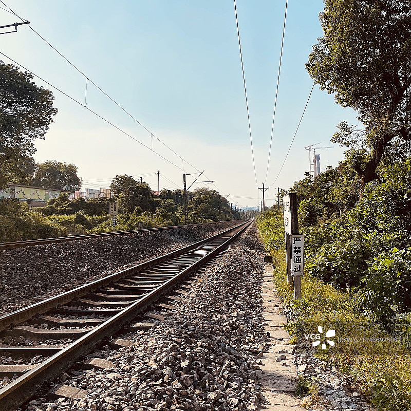 严禁通过图片素材