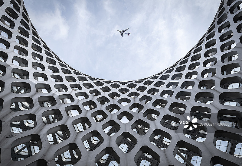 坐井观天图片素材