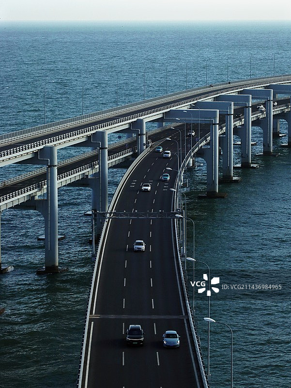 滨海大道的高角度视图图片素材